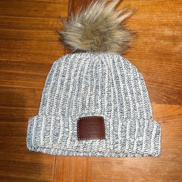 Love Your Melon Accessories - Love your melon Pom beanie